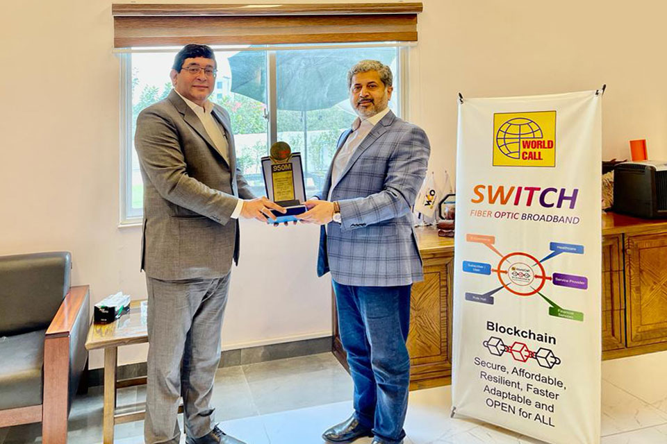 WorldCall Celebrates PSX Record – Presents Memento to CEO AKD Securities Limited